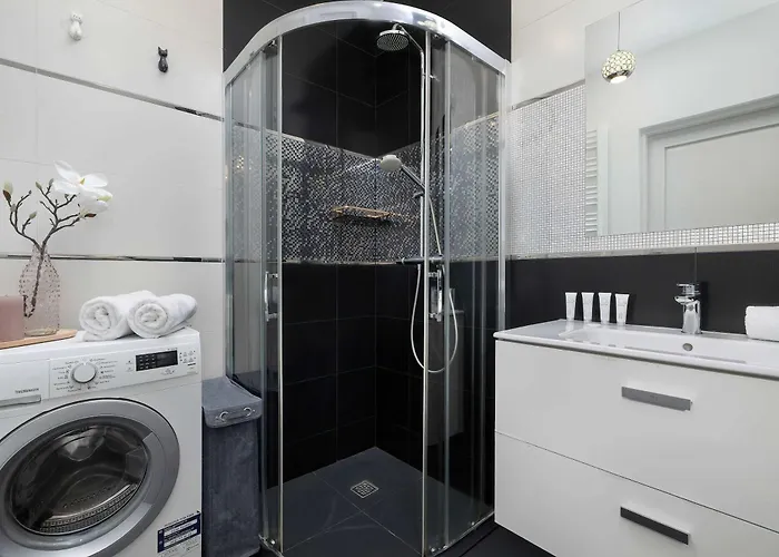 Apartament Bright & Modern With Balcony And Parking By Renters