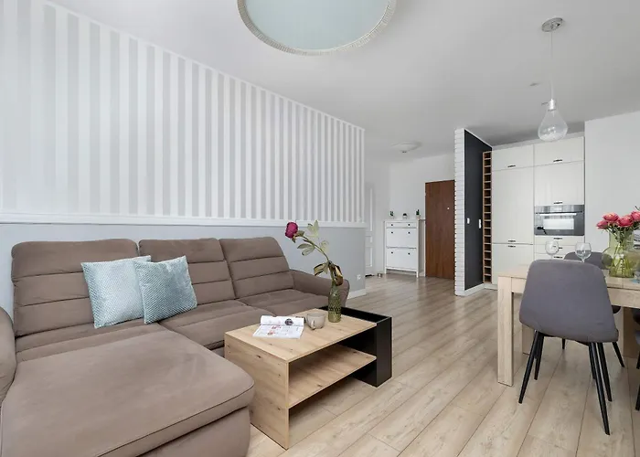 Apartament Bright & Modern With Balcony And Parking By Renters