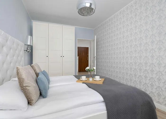 Bright & Modern With Balcony And Parking By Renters Katowice