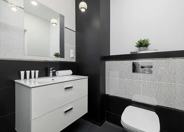 Apartament Bright & Modern With Balcony And Parking By Renters Katowice