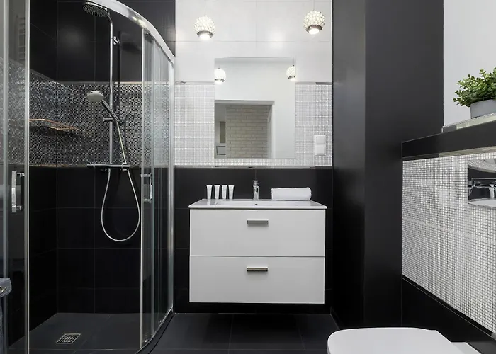 Apartament Bright & Modern With Balcony And Parking By Renters *